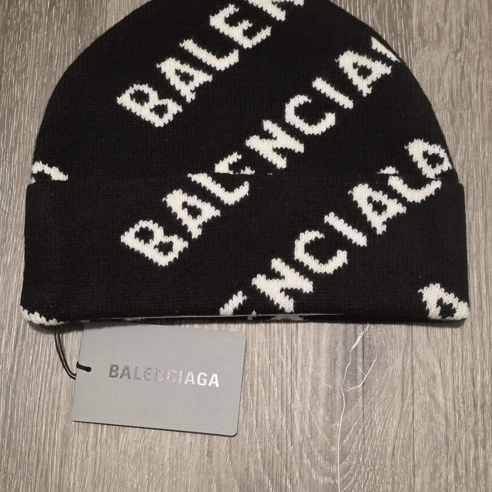 NEW Balenciaga Black All Over Logo Beanie Os
